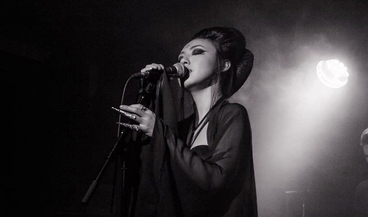 Fifi Rong: The Same Road